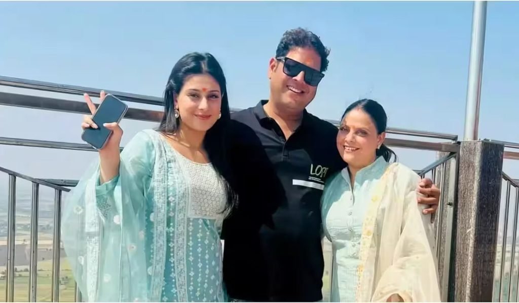 Isha Malviya Family