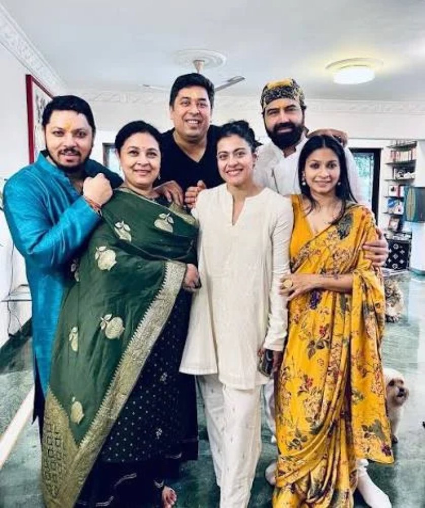Tanishaa Mukerji Family